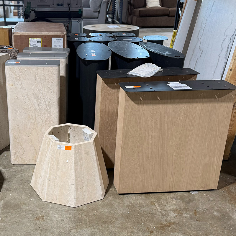 Pedestal Table Vases